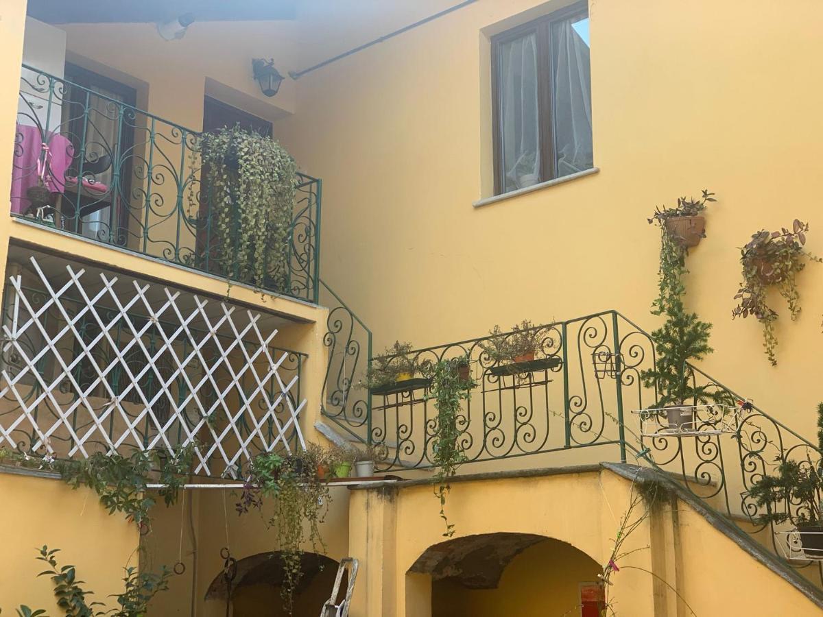 Novi Ligure Private Apartment Exteriör bild