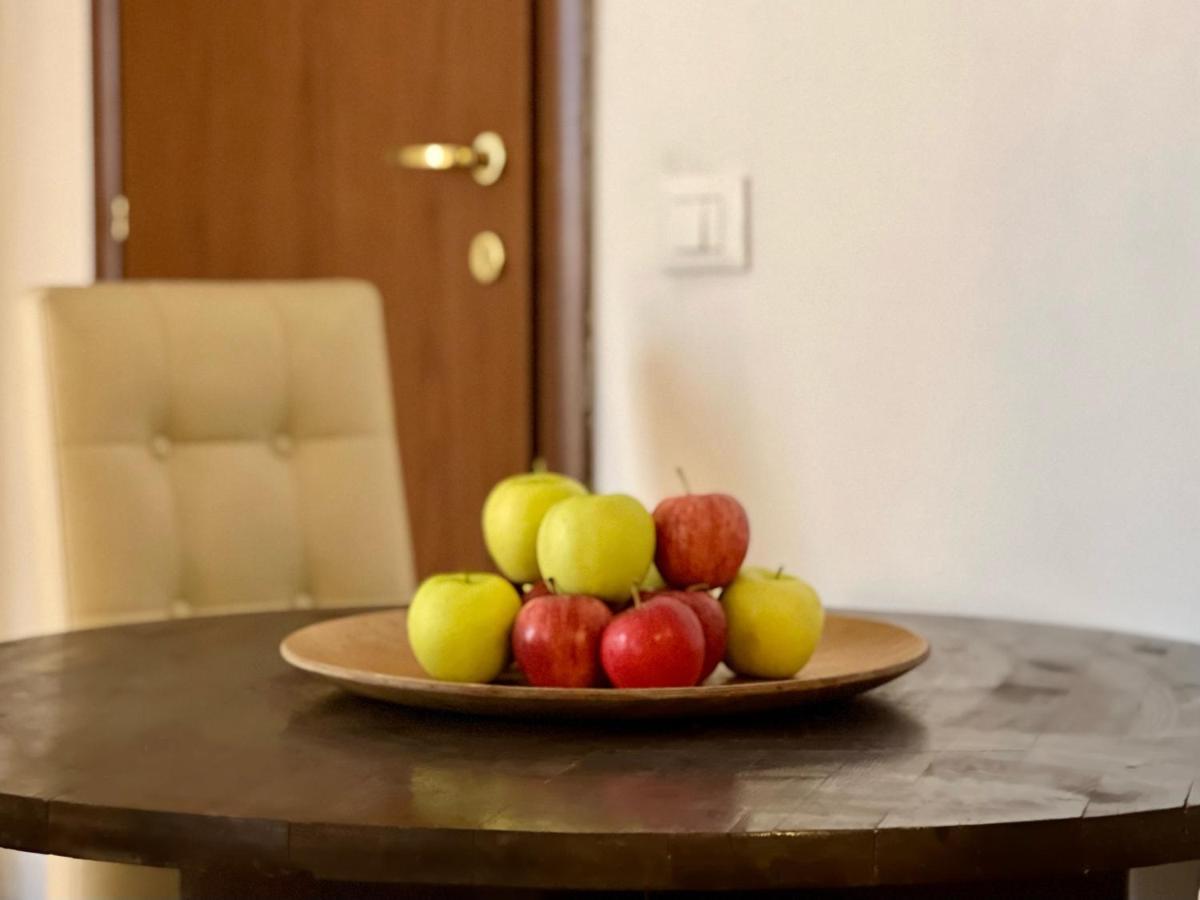 Novi Ligure Private Apartment Exteriör bild